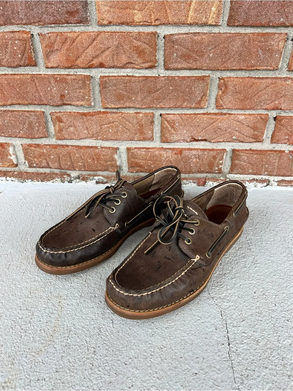 Frye Men's Dark Brown Leather Boat Shoes with Contrast Stitching